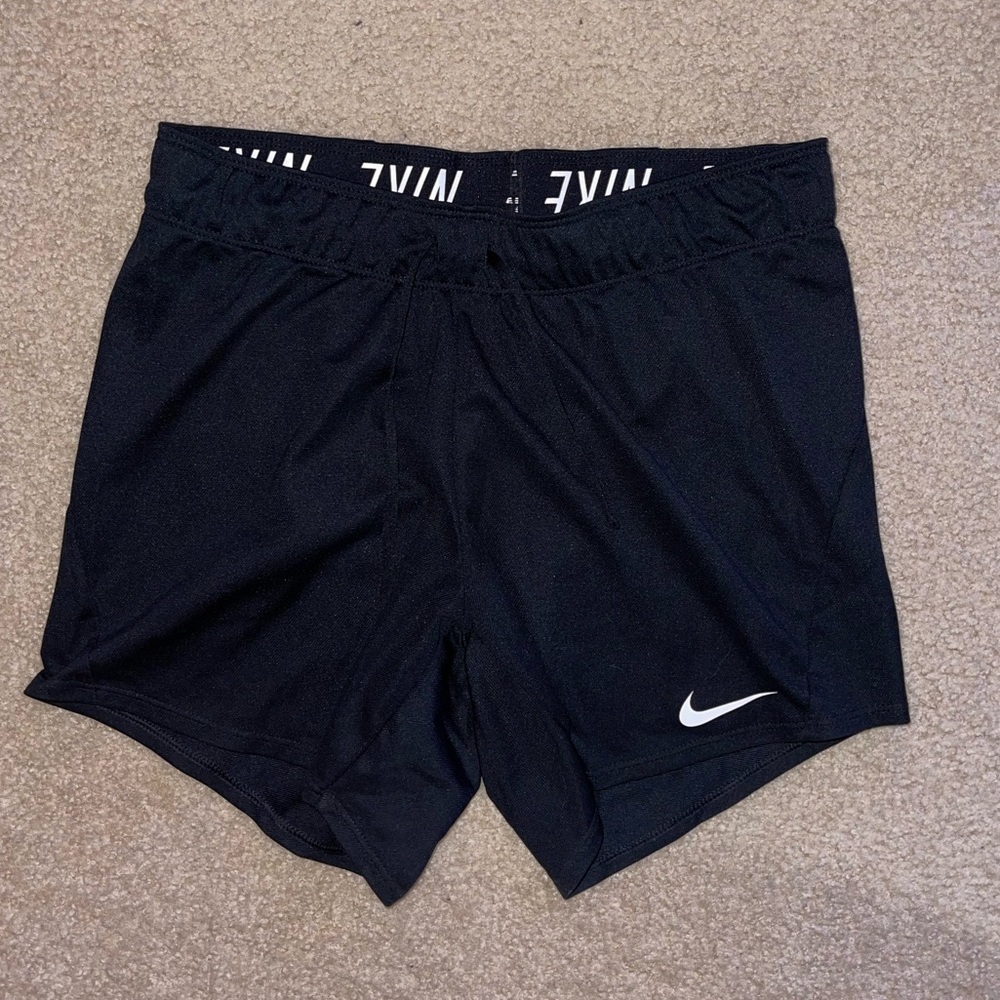 black nike shorts